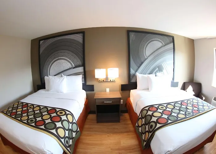 Super 8 By Wyndham Portsmouth Hotel Rosemount