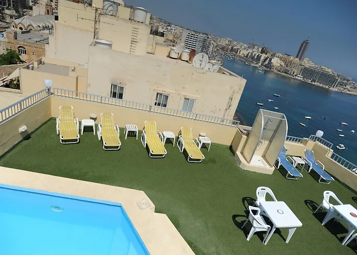 Carlton Hotel