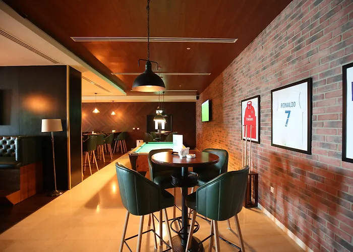 Holiday Inn Express Dubai Airport By Ihg
