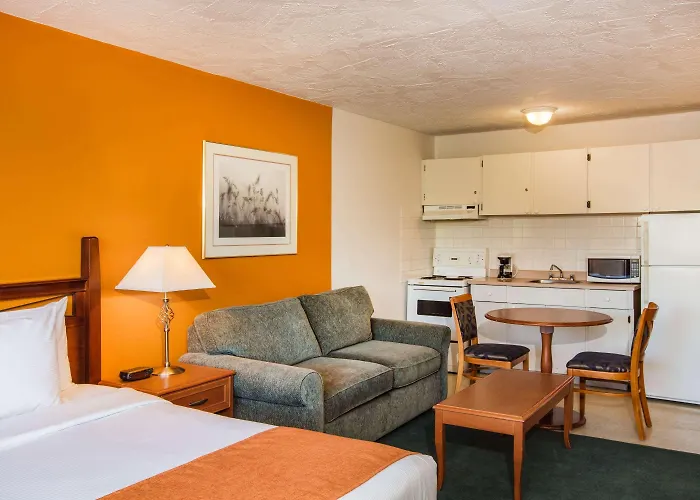 Howard Johnson Hotel By Wyndham Victoria