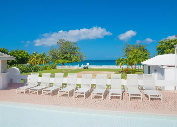 Allamanda Beach Hotel
