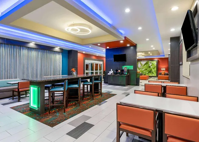 La Quinta By Wyndham Muskogee