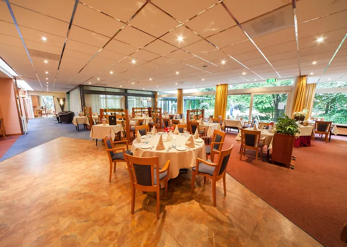 Fletcher -Restaurant Paasberg
