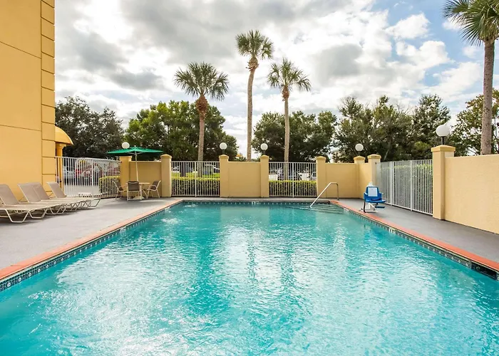 La Quinta By Wyndham Melbourne Viera Hotel