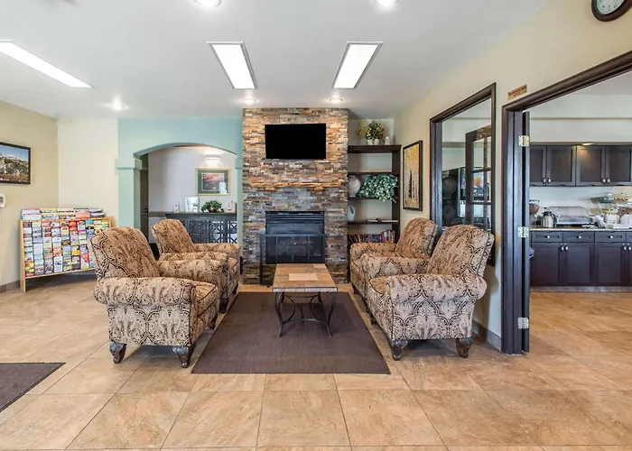 Baymont By Wyndham Loveland - Fort Collins Area