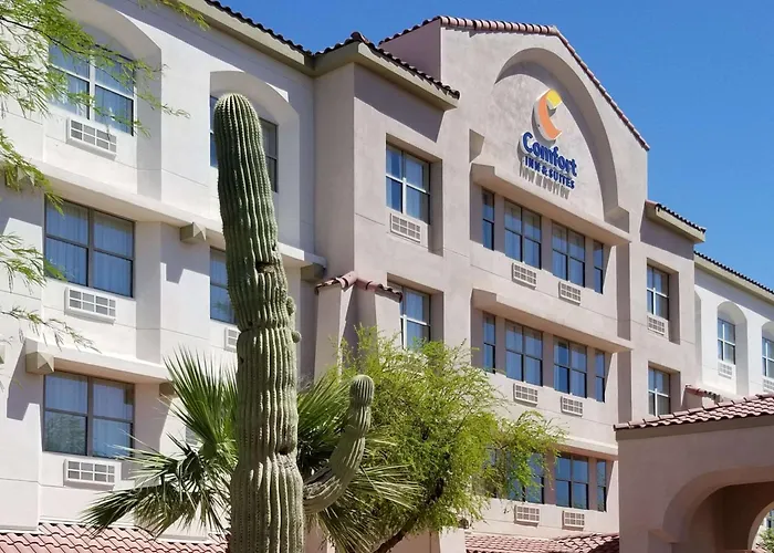Comfort Inn & Suites Phoenix Sky Harbor Airport