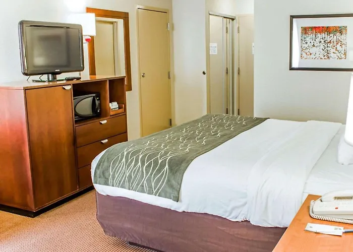 Comfort Inn Fayetteville Near Fort Bragg