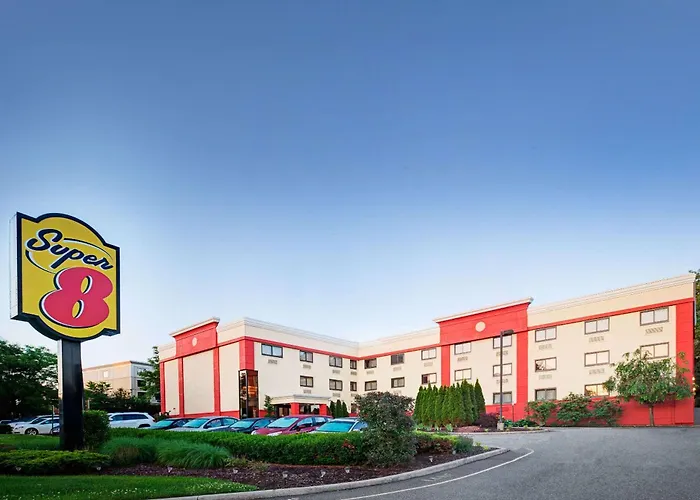 Super 8 By Wyndham Mahwah