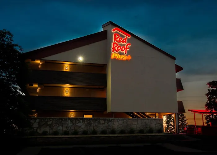 Red Roof Inn Plus+ Chicago - Naperville