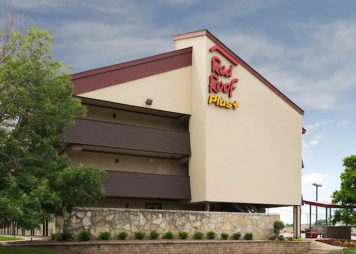 Red Roof Inn Plus+ Chicago - Naperville