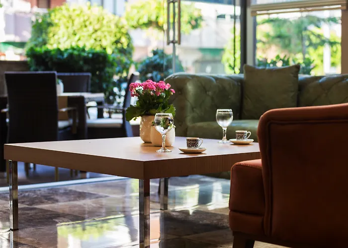 Lonicera City Hotel