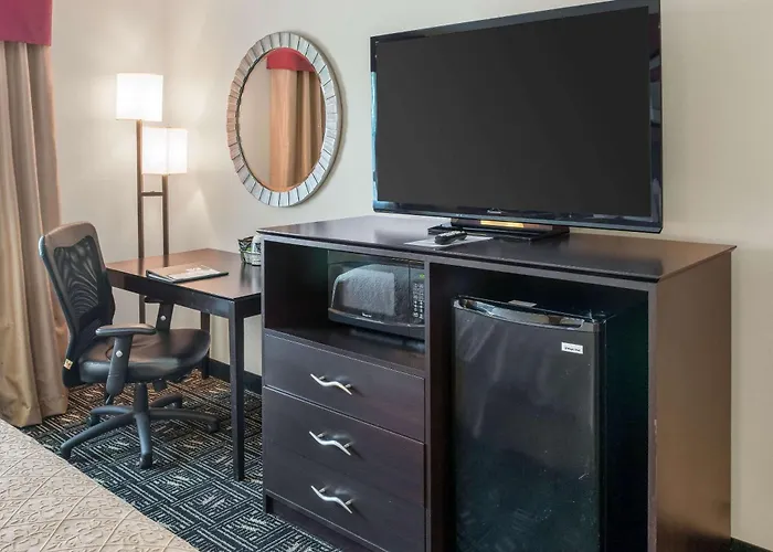 Quality Inn & Suites Mankato East