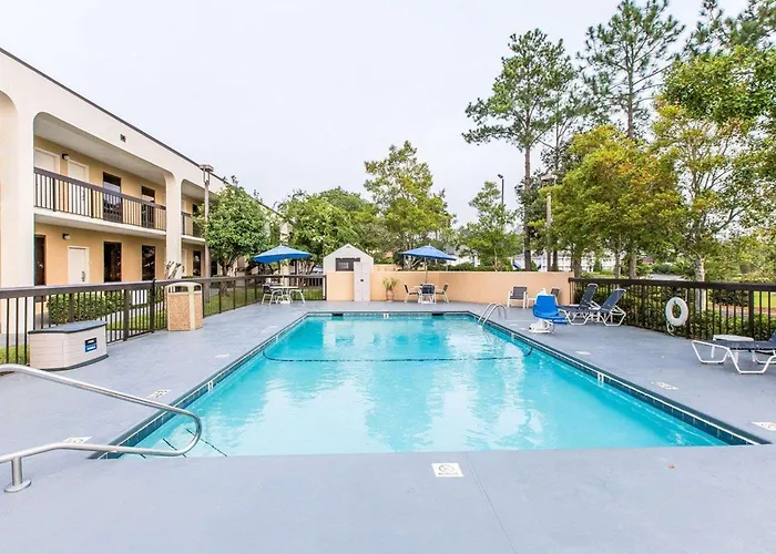 Quality Inn At The Mall - Valdosta