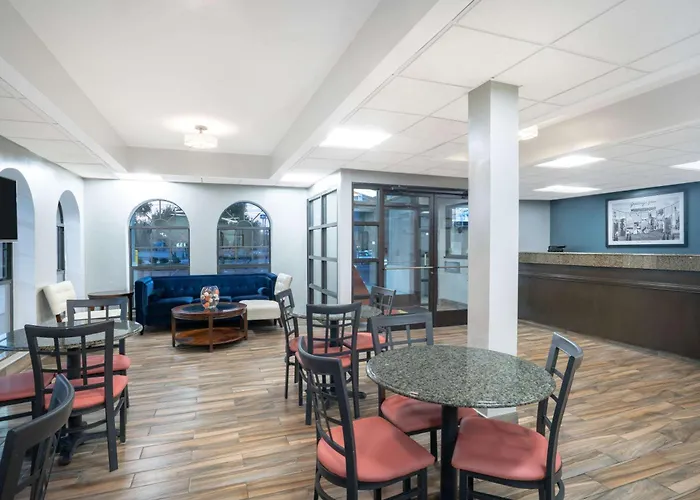 Super 8 By Wyndham