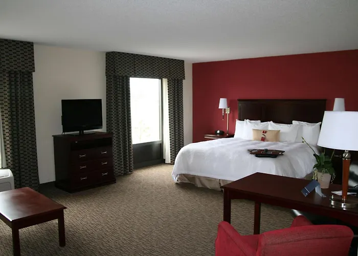 Hampton Inn & Suites Millington