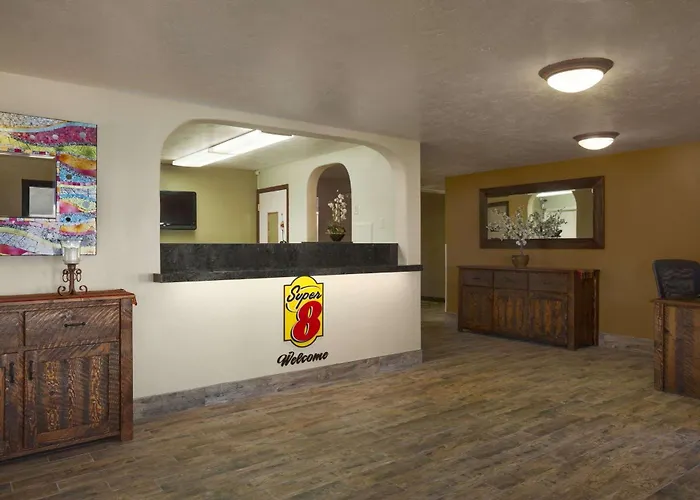 Super 8 By Wyndham Idaho Falls