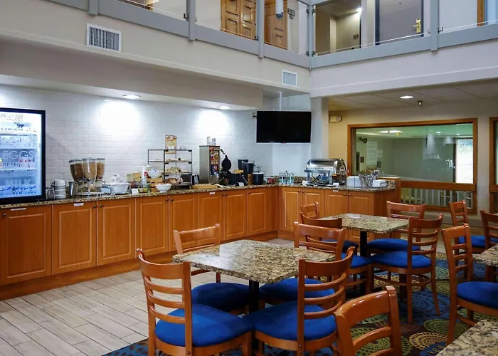 Country Inn & Suites By Radisson, Mishawaka, In South Bend