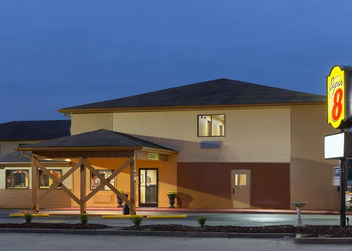 Super 8 By Wyndham Richmond