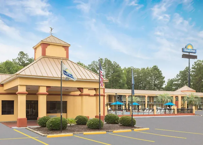 Days Inn By Wyndham Orangeburg South