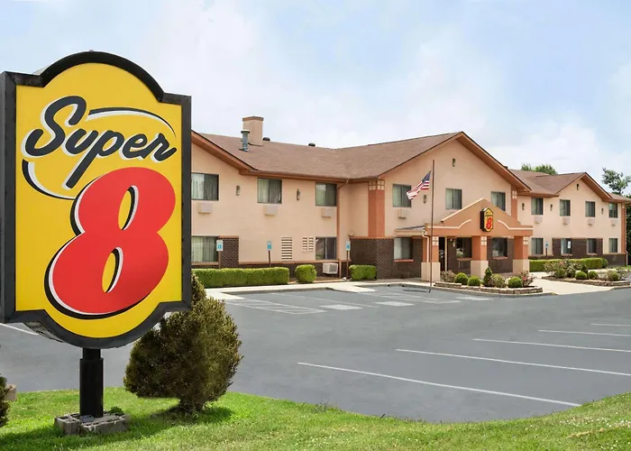 Super 8 By Wyndham Mayfield