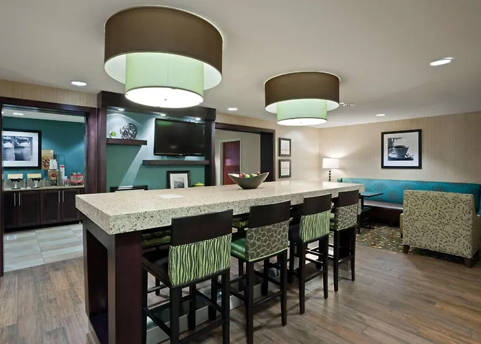 Hampton Inn North Sioux City