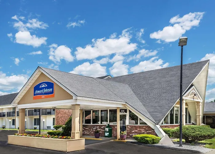Howard Johnson By Wyndham