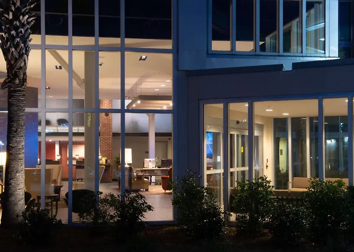 Doubletree & Suites Charleston Airport