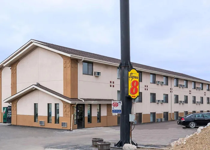 Super 8 By Wyndham Bismarck Hotel