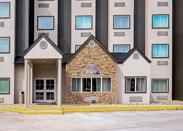 Quality Inn & Suites Robbinsville