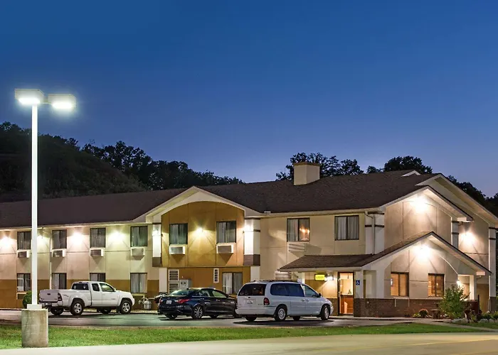 Super 8 By Wyndham Ripley