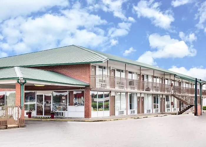 Days Inn By Wyndham Newport