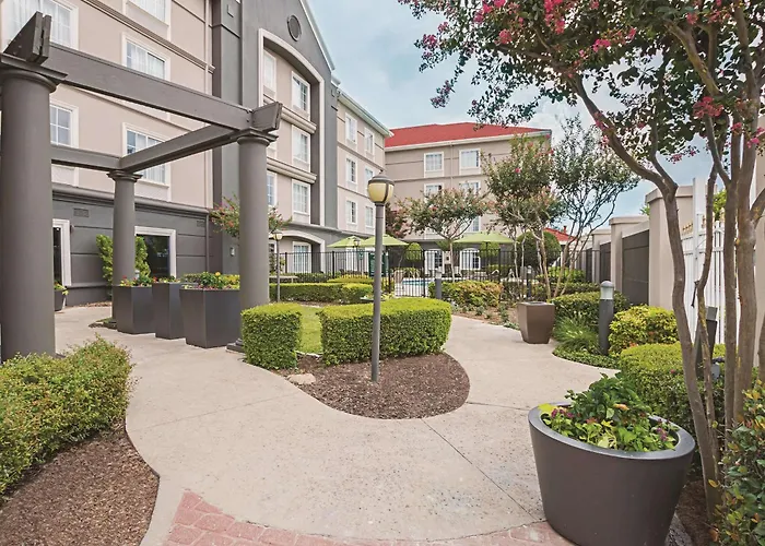 La Quinta By Wyndham Fort Worth City View