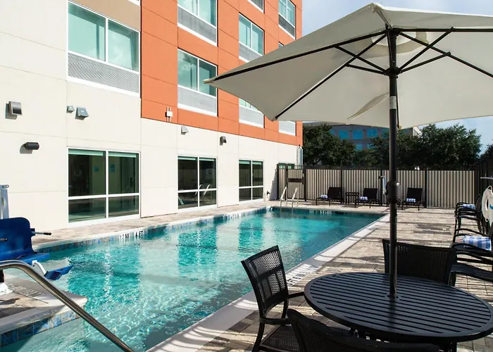 Holiday Inn Express Orlando - South Park By Ihg