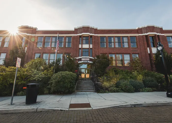 Mcmenamins Anderson School