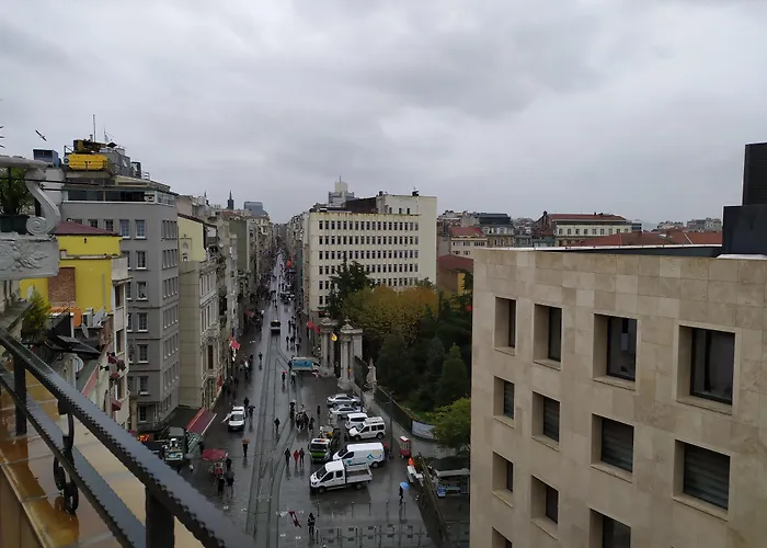 Golden Street