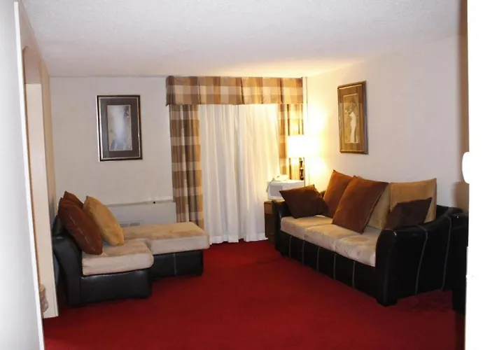 Riverfront Hotel