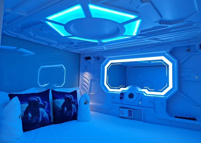 Galaxy Pods Capsule Hotel Boat Quay