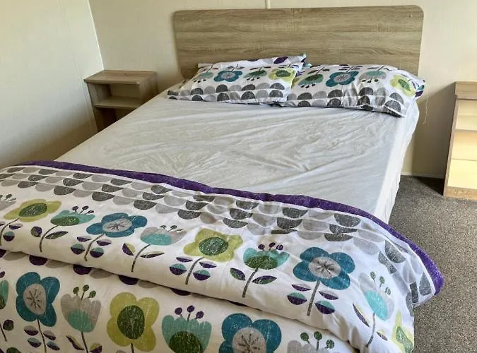 Cw77 St Osyth Beach Holiday Park Saint Osyth