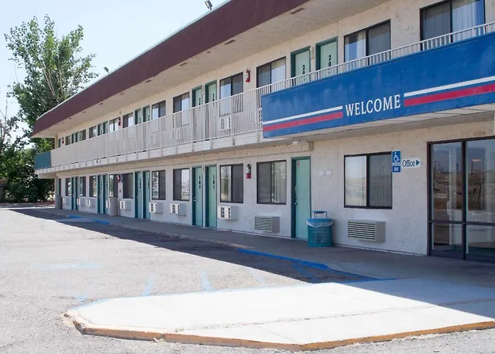 Motel 6-, Ut