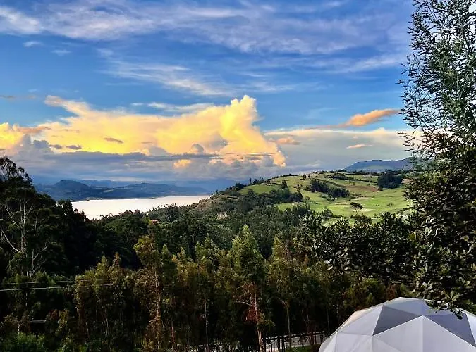 Golden Glamping & Suites