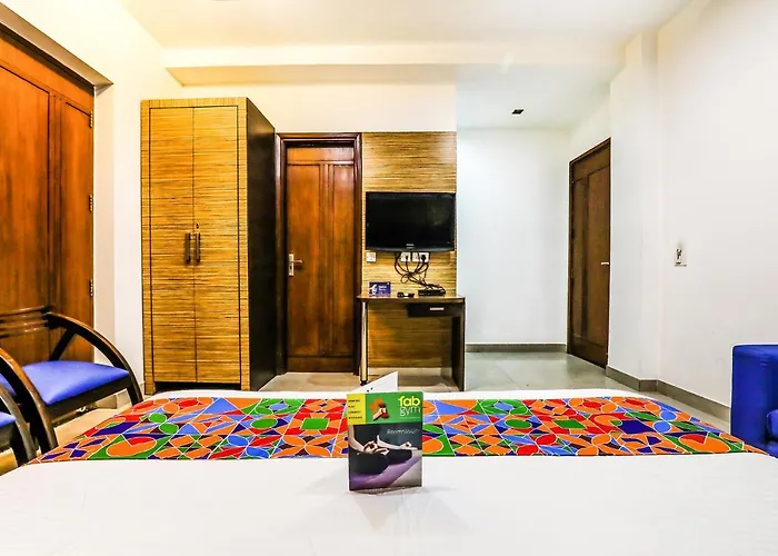 Fabhotel The Mple Stays - Nr Leisure Valley Park, Iffco Chowk