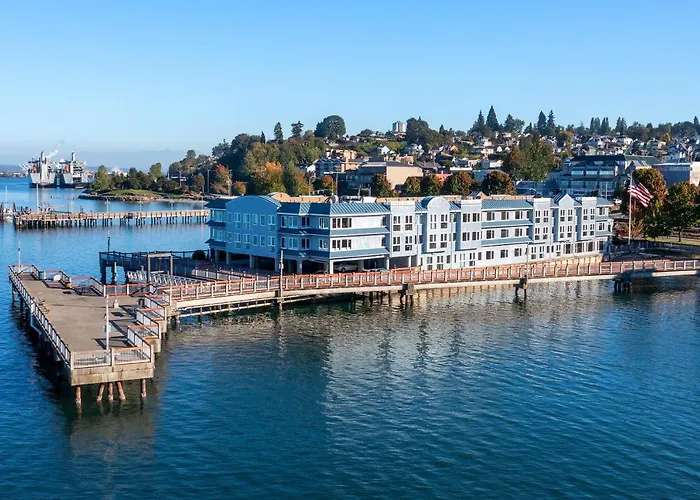 Silver Cloud Waterfront