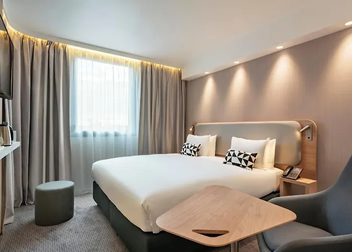 Holiday Inn Express - Marne-La-Vallee Val D'Europe By Ihg Bailly-Romainvilliers