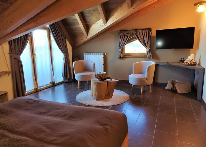 Hotel Altopiano Delle Rocche
