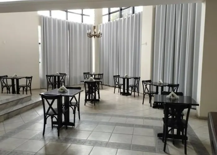 Summit Inn Pouso Alegre