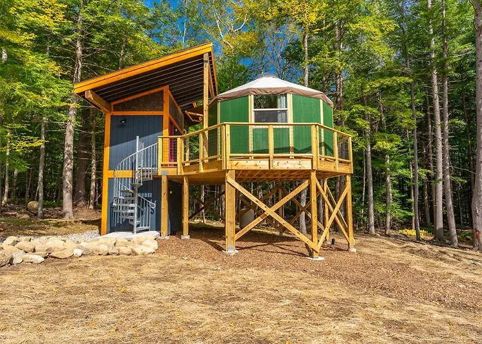 Trekker, Treehouses Cabins And Lodge Rooms Lake George