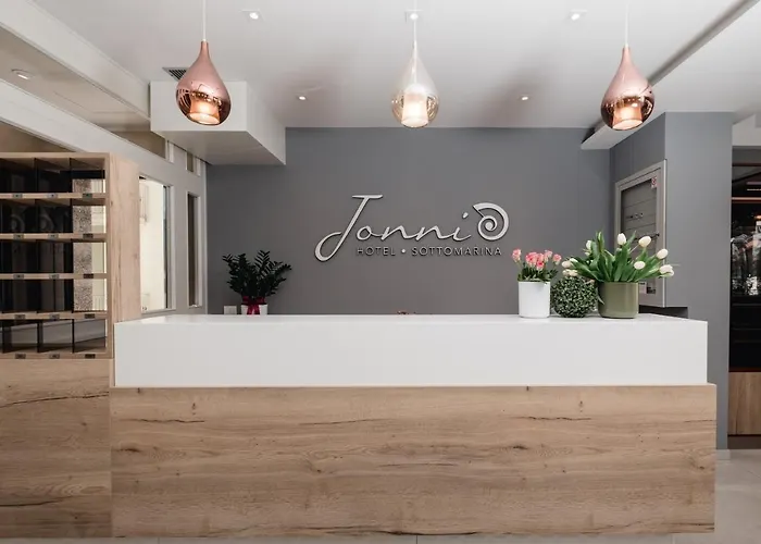 Hotel Jonni