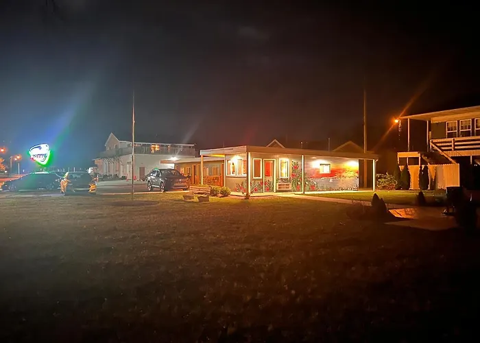 The Cedar Motel