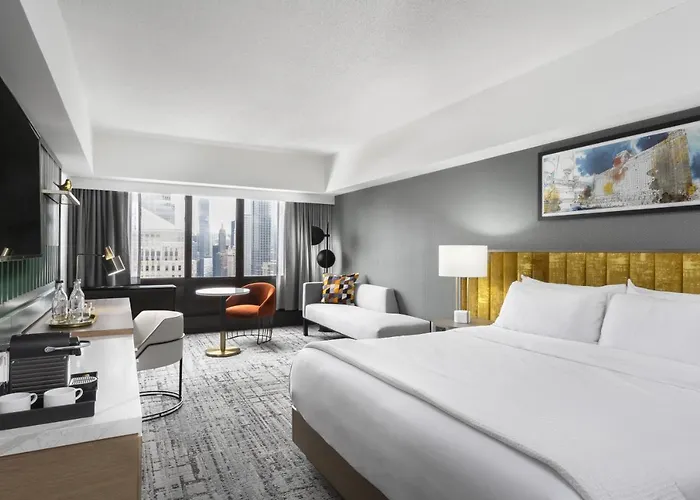 Voco Downtown - Riverwalk By Ihg
