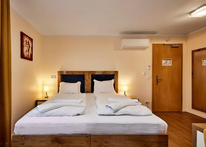 Hotel Isha